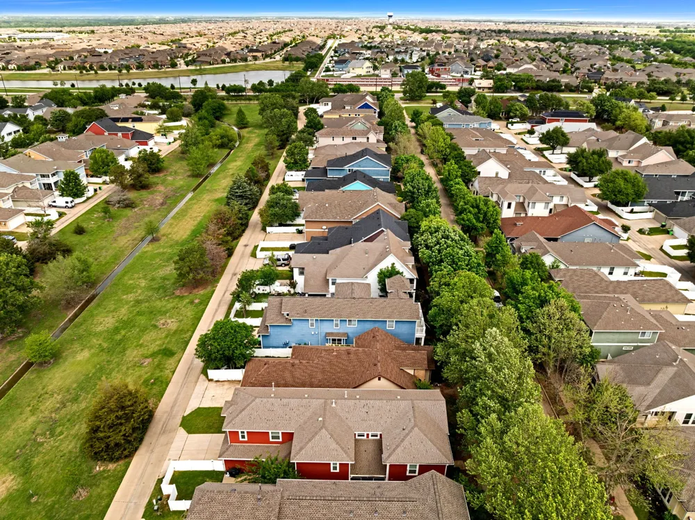 1621 Jasmine Trail Savannah, TX 76227