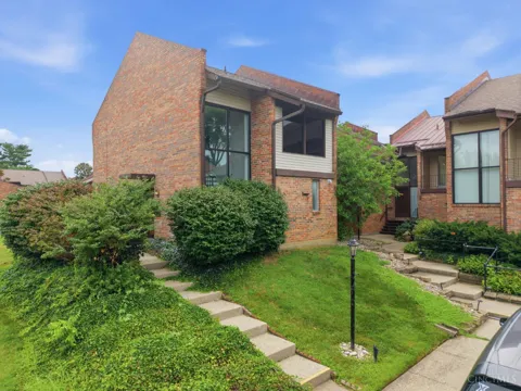 35 Stillmeadow Drive