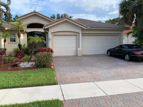 11889 Osprey Point CIRCLE Circle