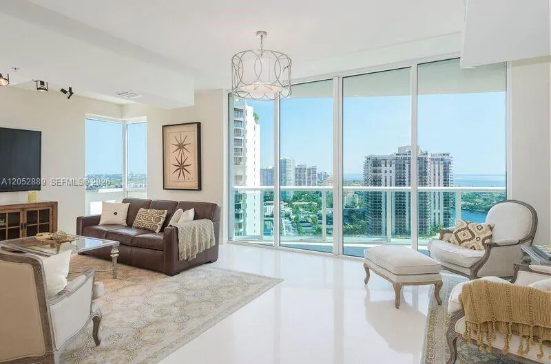 19400 Turnberry Way #PH221 Aventura, FL 33180