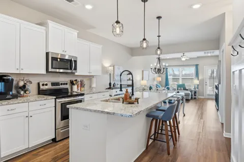5005 Percival Dr
