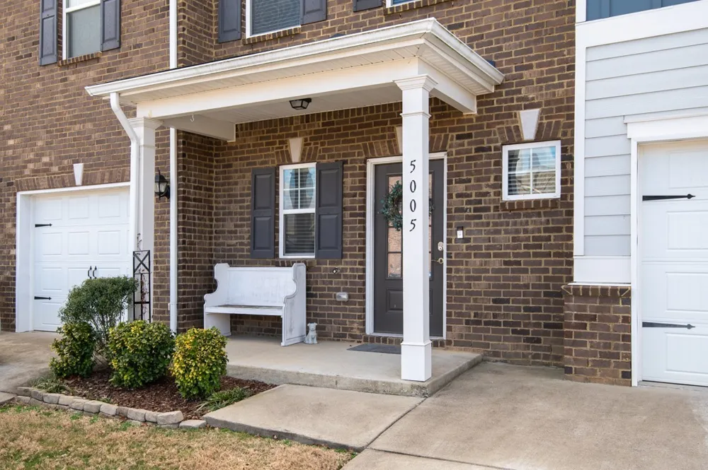 5005 Percival Dr Gallatin, TN 37066