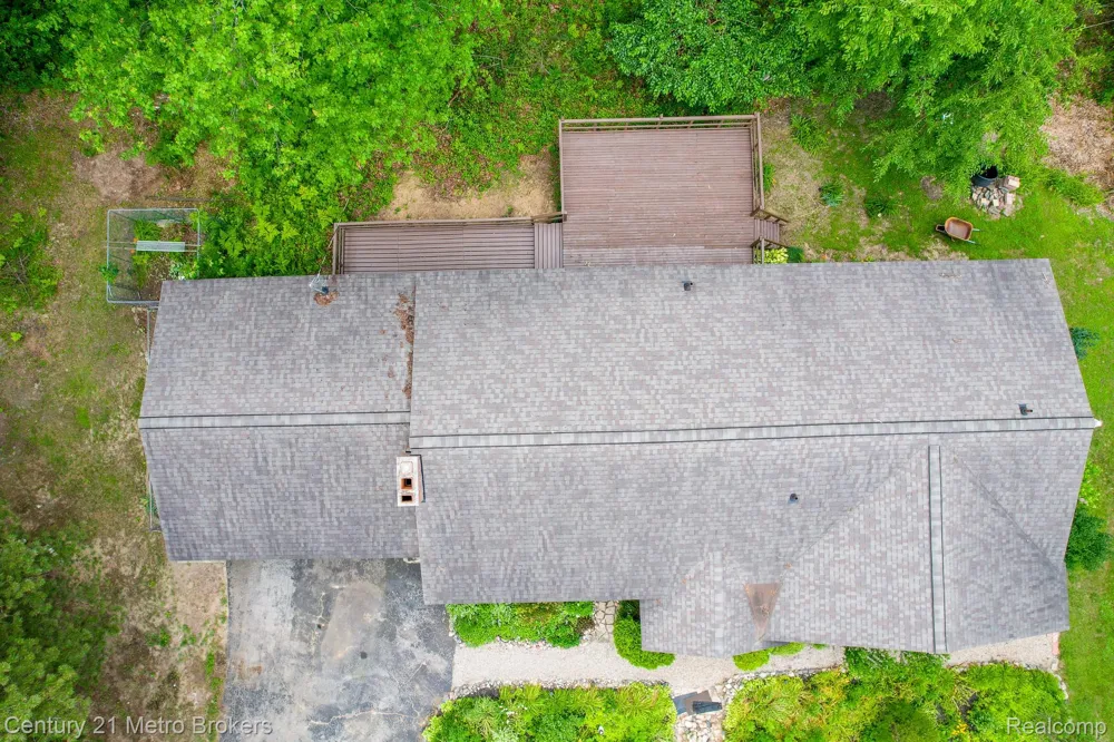 5262 Conifer Drive Oregon Township, MI 48421