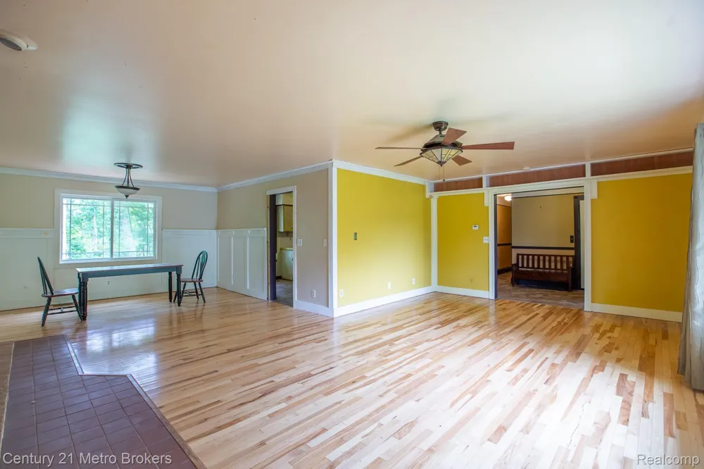 5262 Conifer Drive Oregon Township, MI 48421