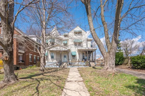 2222 Lawn Avenue #6