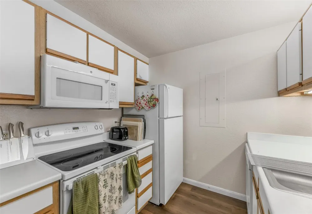 527 Southwest Parkway #303 College Station, TX 77840