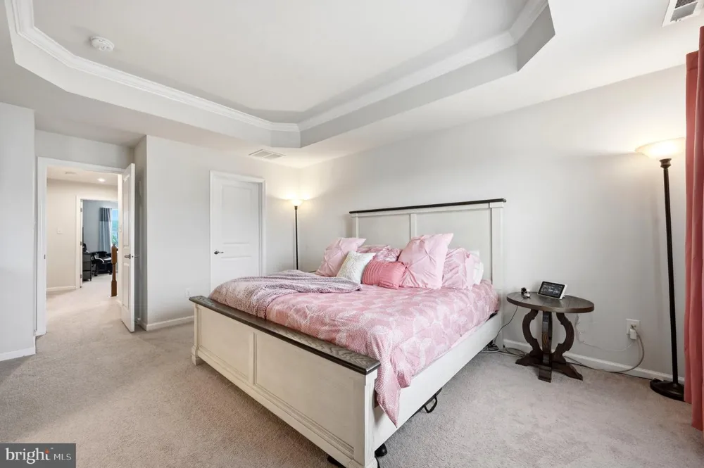 104 NATHAN DRIVE Cinnaminson, NJ 08077