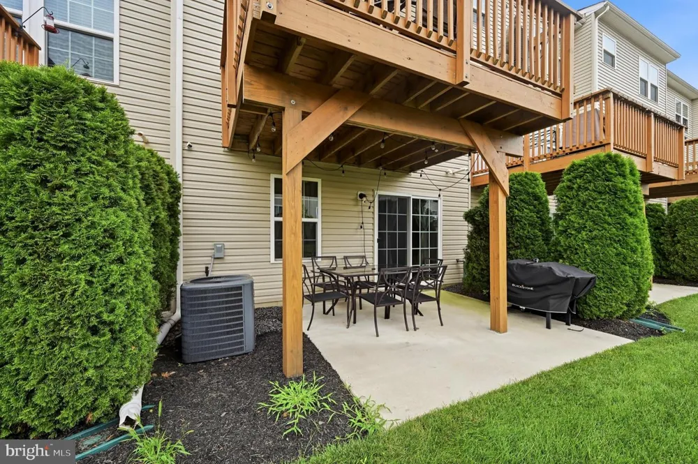 104 NATHAN DRIVE Cinnaminson, NJ 08077