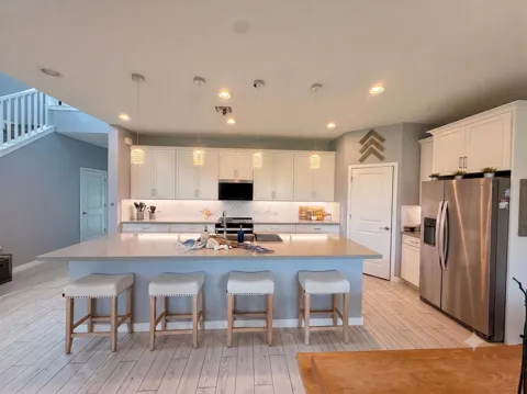 8798 Antarus Drive