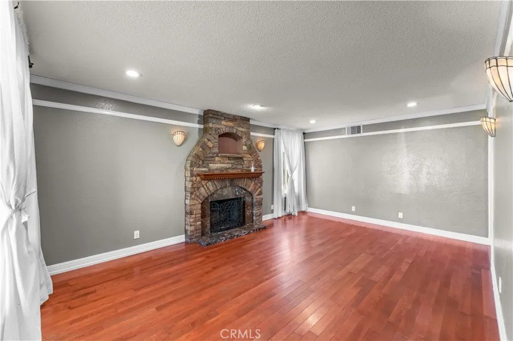 1368 Balboa Ontario, CA 91764