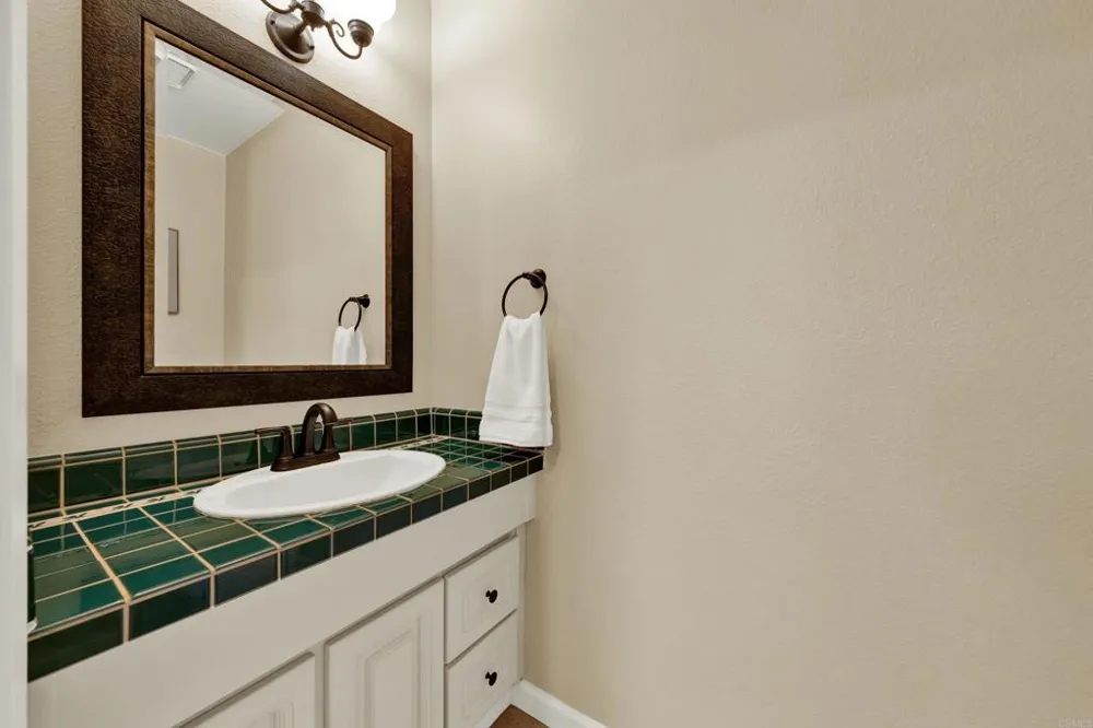 44552 La Paz Road Temecula, CA 92592