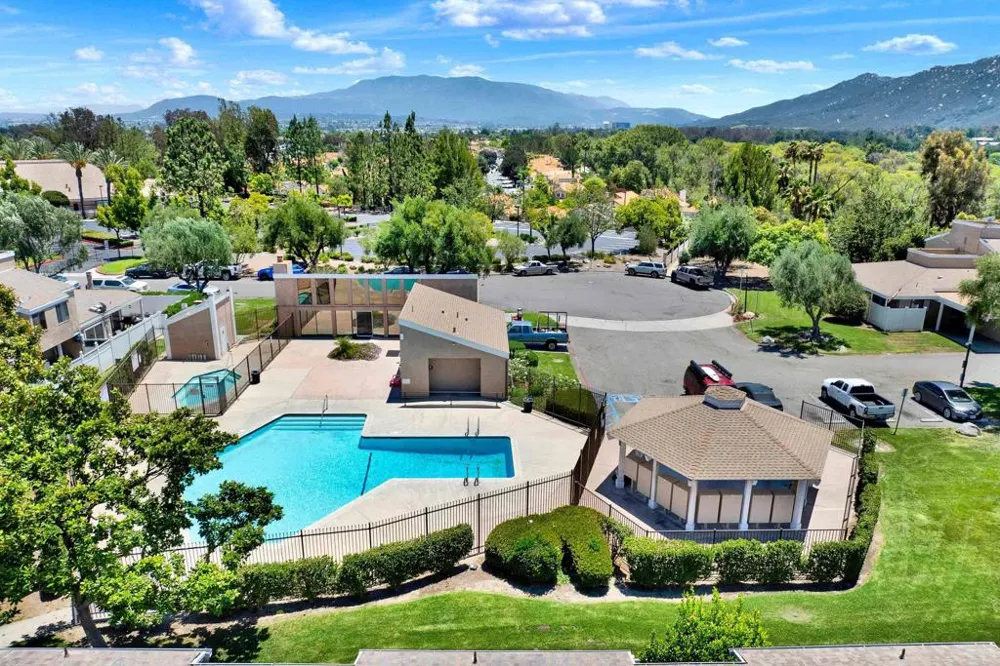 44552 La Paz Road Temecula, CA 92592