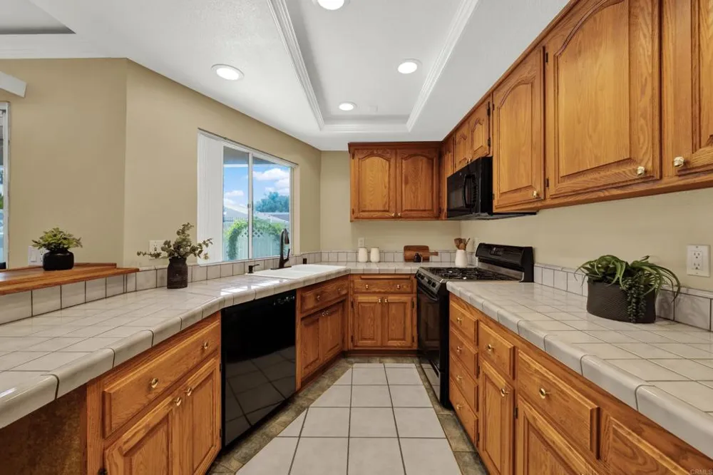 44552 La Paz Road Temecula, CA 92592