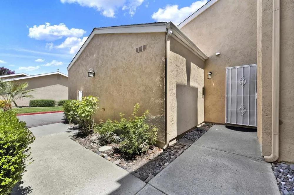 44552 La Paz Road Temecula, CA 92592