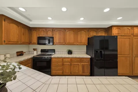 44552 La Paz Road