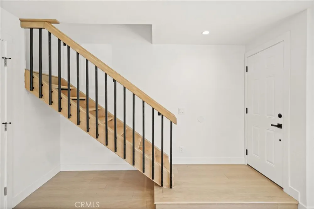 7010 Lennox Avenue #C Van Nuys, CA 91405