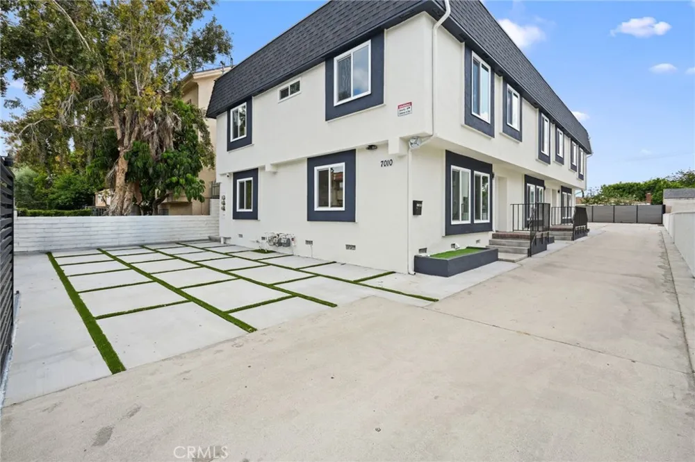 7010 Lennox Avenue #C Van Nuys, CA 91405