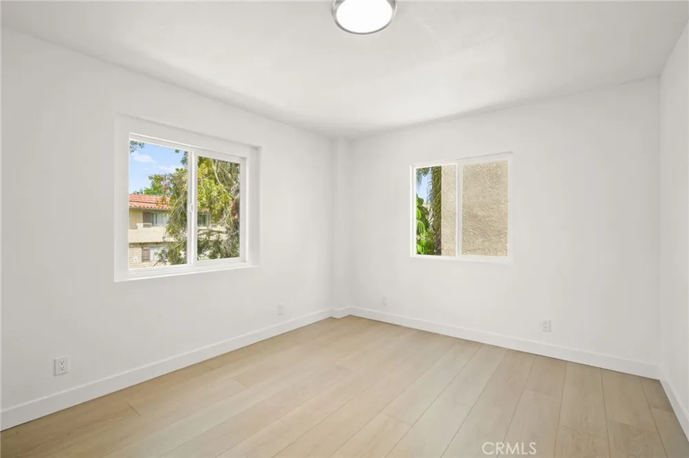 7010 Lennox Avenue #C Van Nuys, CA 91405