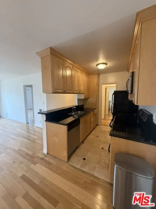 2616 5th Street #106 Santa Monica, CA 90405