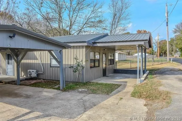 406 SE I STREET Antlers, OK 74523