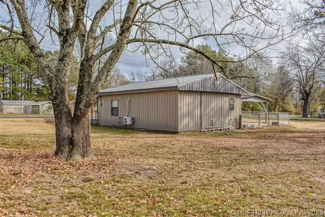 406 SE I STREET Antlers, OK 74523