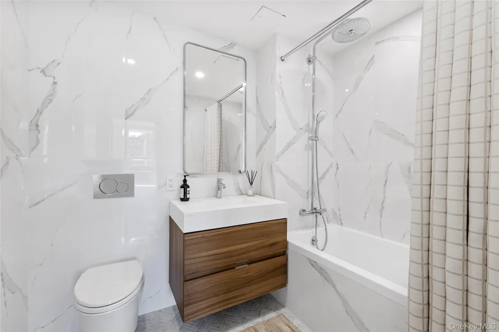 78-29 Austin #404 Forest Hills, NY 11375
