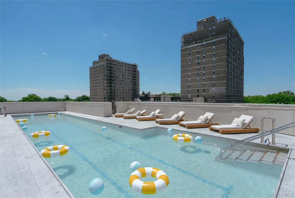 78-29 Austin #404 Forest Hills, NY 11375
