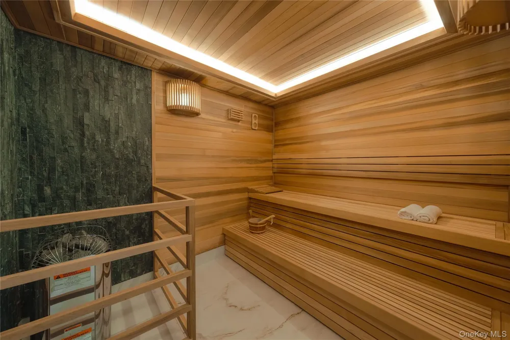 78-29 Austin #404 Forest Hills, NY 11375