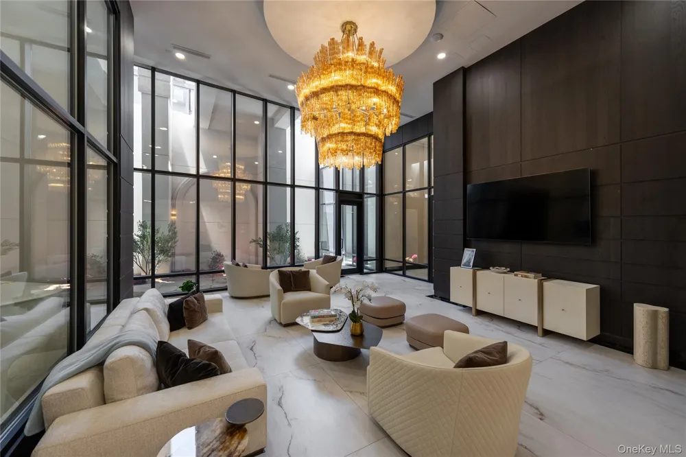 78-29 Austin #404 Forest Hills, NY 11375