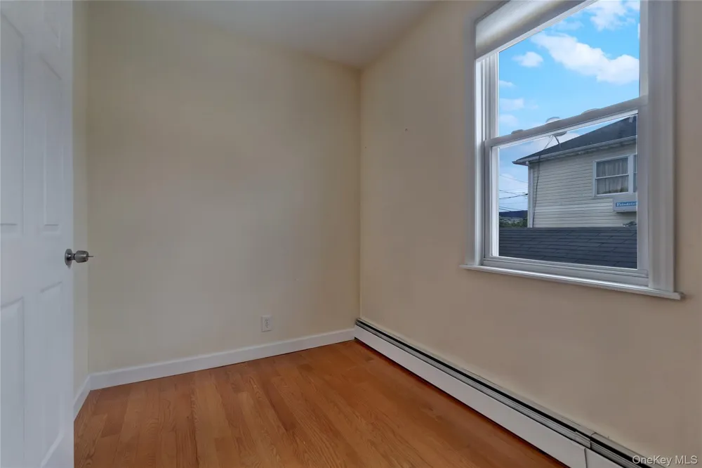 6940 Gouverneur Avenue Arverne, NY 11692