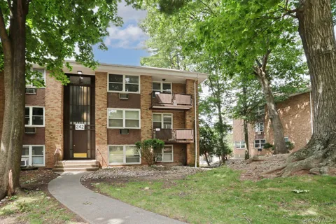 242 Kearsing Parkway #F