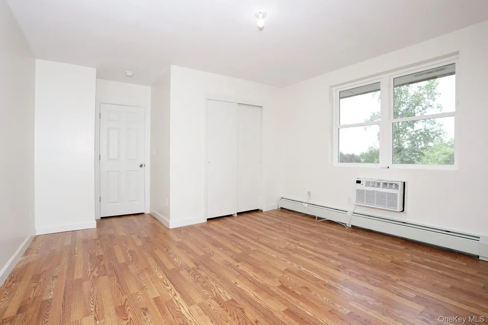242 Kearsing Parkway #F Monsey, NY 10952
