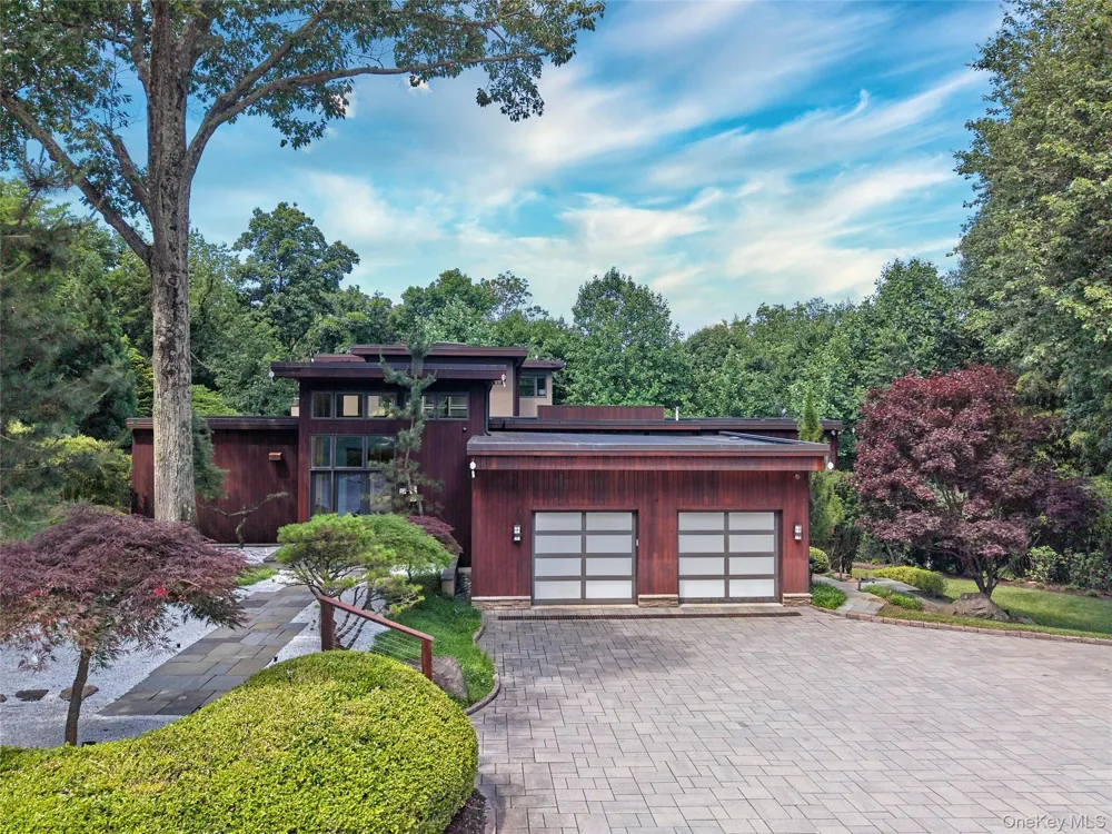 27 Castle Road Piermont, NY 10968