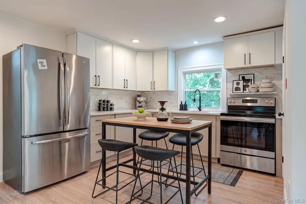 125 Sunset Avenue Selden, NY 11784