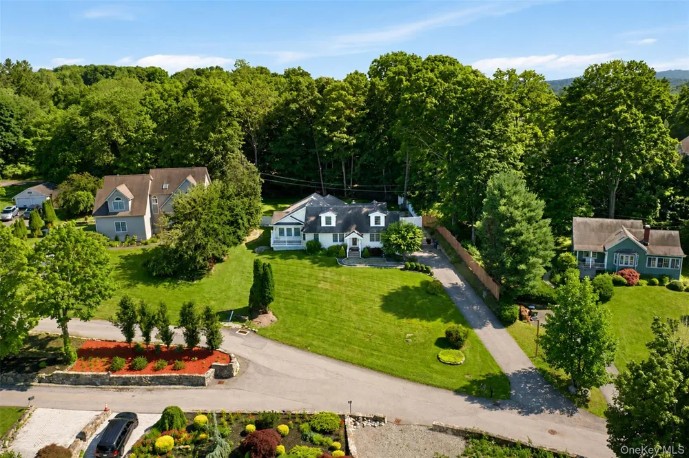 12 Leeside Road Carmel, NY 10512
