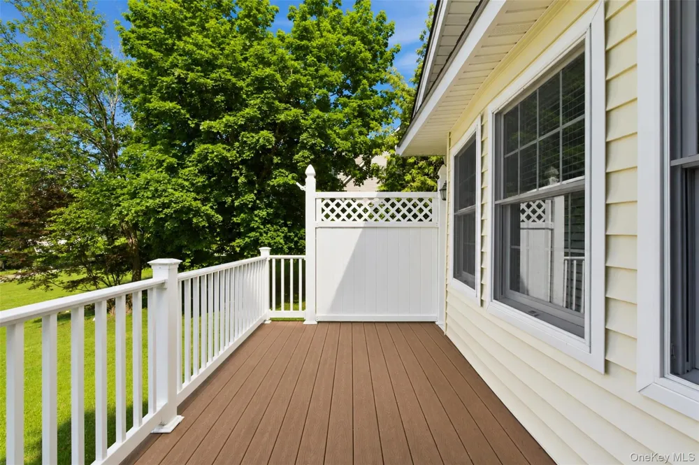 12 Leeside Road Carmel, NY 10512