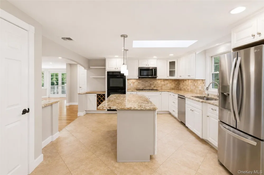 12 Leeside Road Carmel, NY 10512