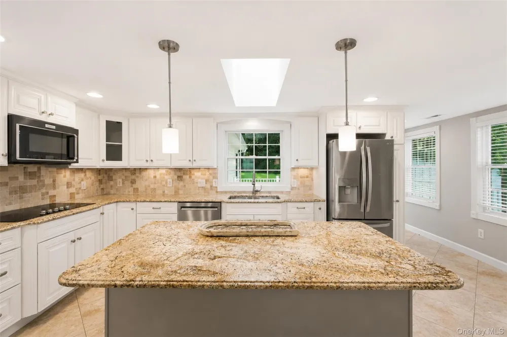 12 Leeside Road Carmel, NY 10512