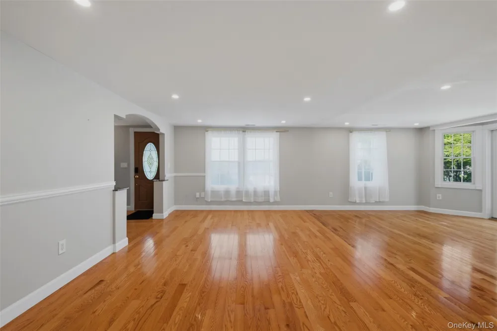 12 Leeside Road Carmel, NY 10512