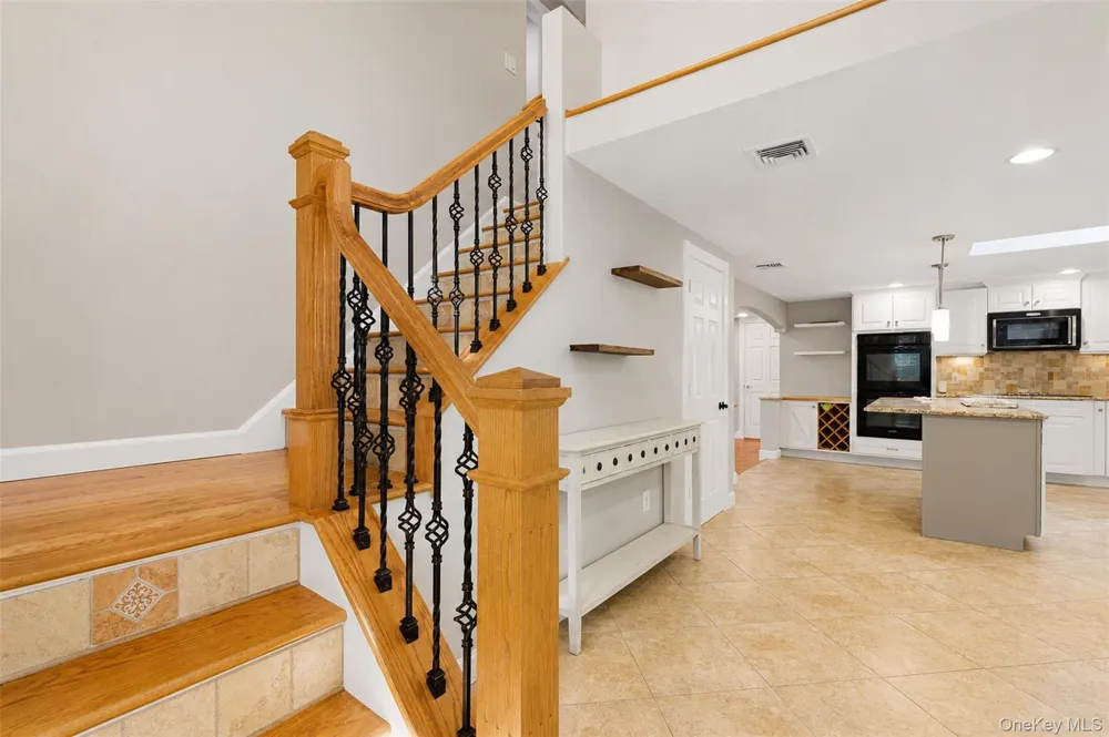 12 Leeside Road Carmel, NY 10512