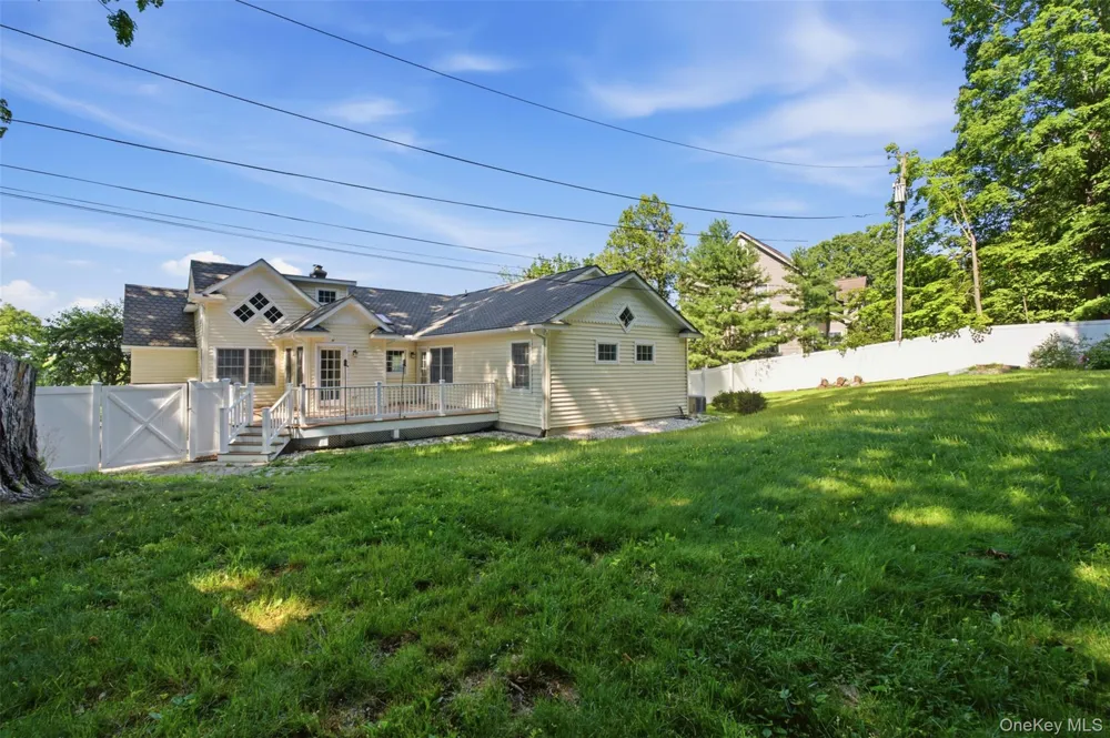12 Leeside Road Carmel, NY 10512