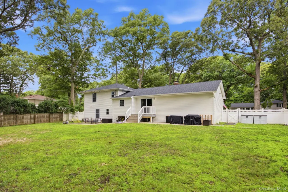 57 Brooksite Drive Smithtown, NY 11787