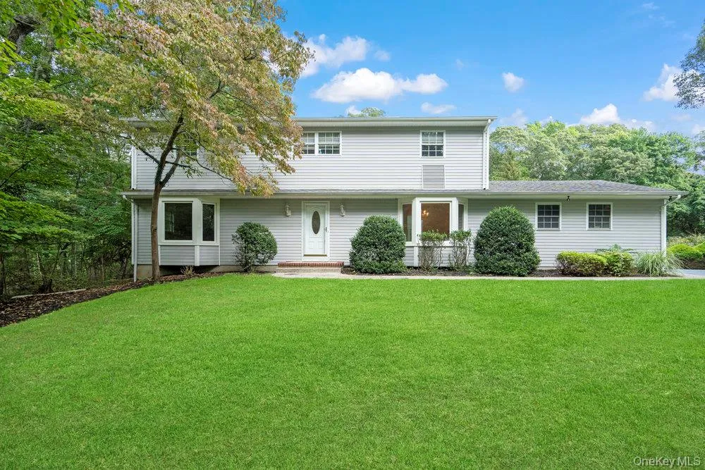 83 Shore Road Mount Sinai, NY 11766
