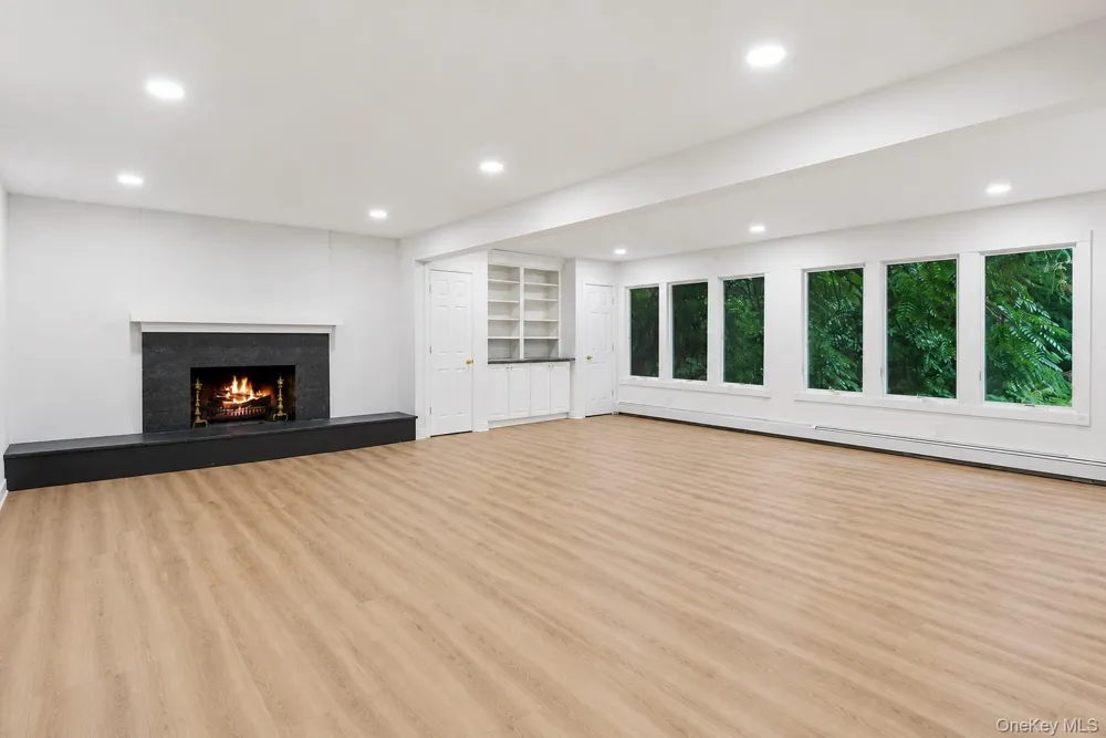 83 Shore Road Mount Sinai, NY 11766