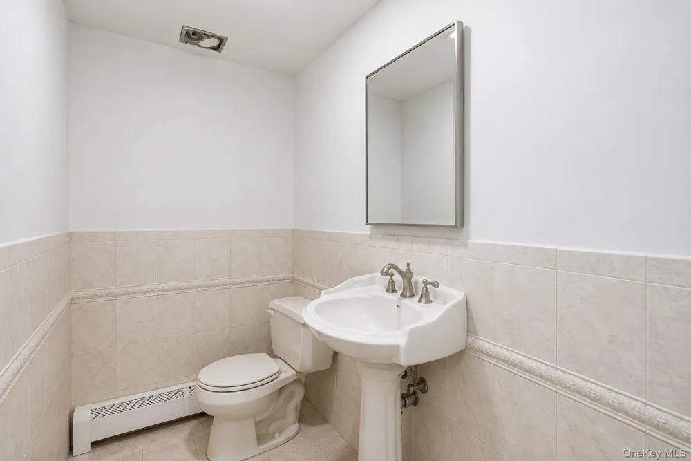 83 Shore Road Mount Sinai, NY 11766