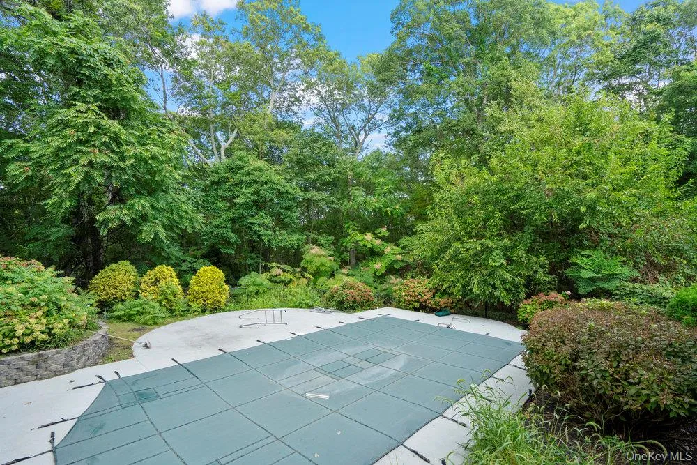 83 Shore Road Mount Sinai, NY 11766