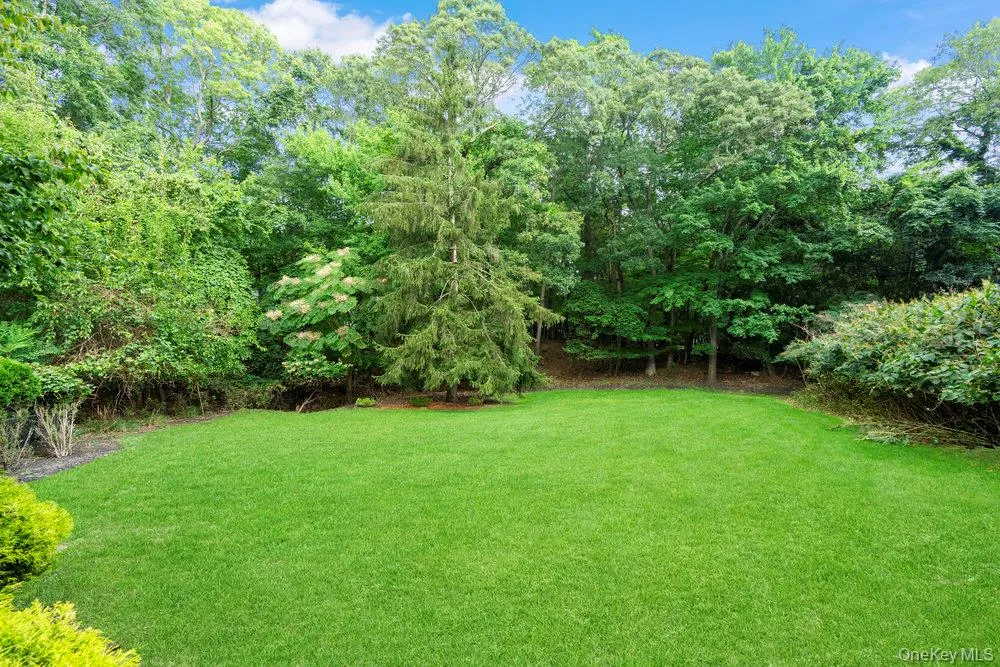 83 Shore Road Mount Sinai, NY 11766