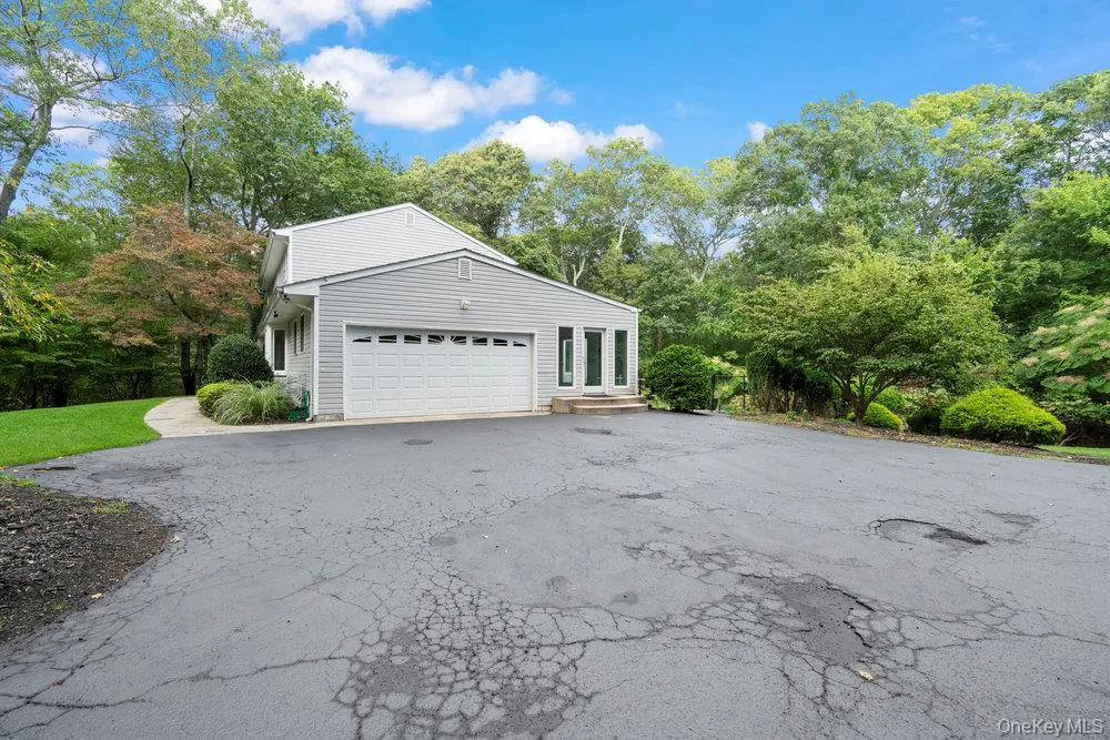 83 Shore Road Mount Sinai, NY 11766