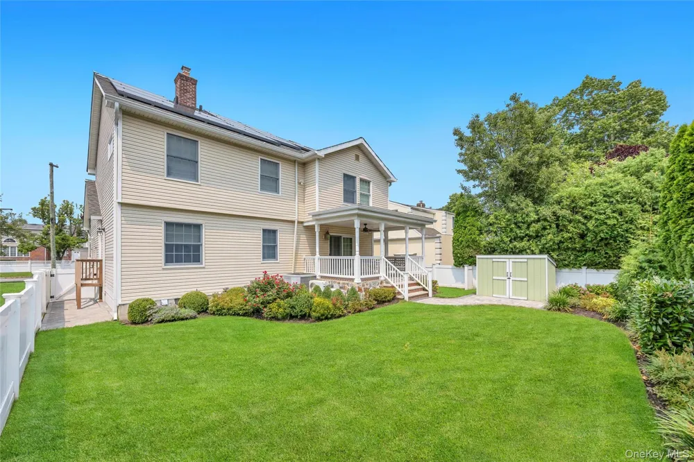 16 Ashland Avenue New Hyde Park, NY 11040