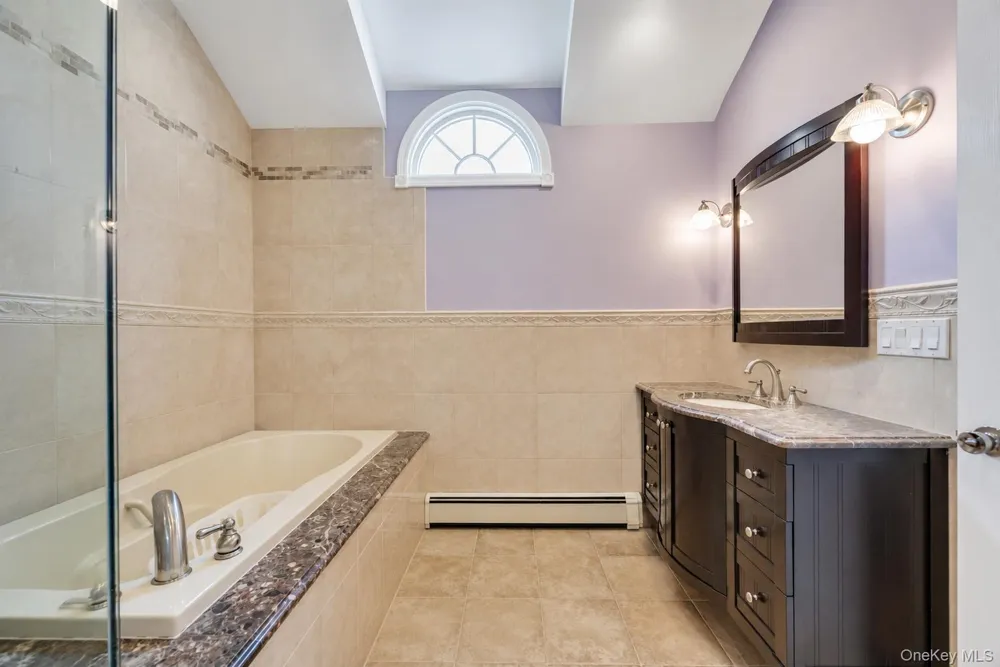 16 Ashland Avenue New Hyde Park, NY 11040